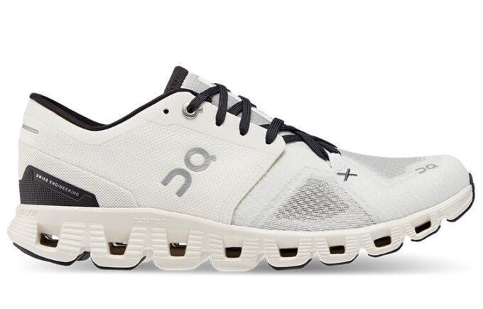 Cloud X 3 «Weiß Schwarz»