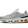 Damen Cloudnova Form 2
