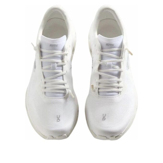 On Running x Kith Cloudzone «Weißes Eis»