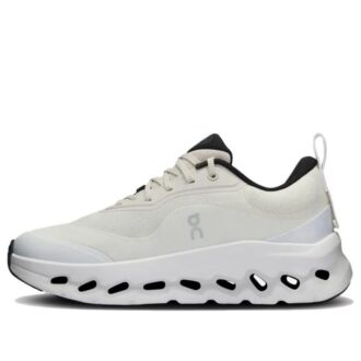 On Running x LOEWE Cloudtilt 2 «Sandweiß»