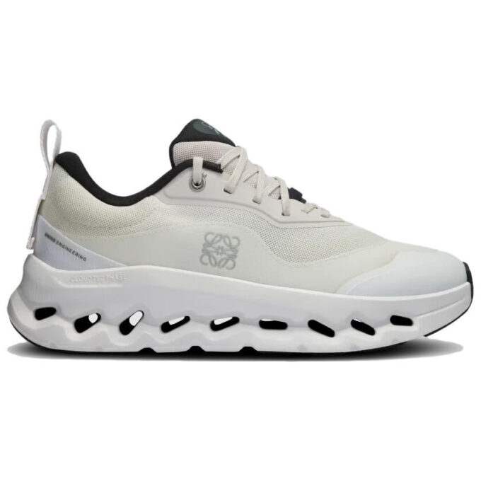 On Running x LOEWE Cloudtilt 2 «Sandweiß»