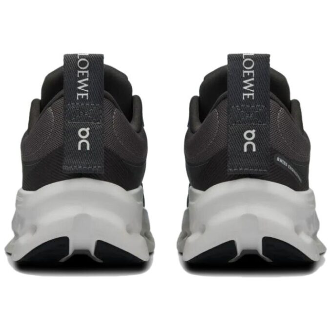 On Running x LOEWE Cloudtilt 2 «Schwarz»