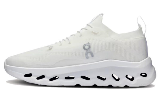 On Running x LOEWE Cloudtilt «Reinweiß»