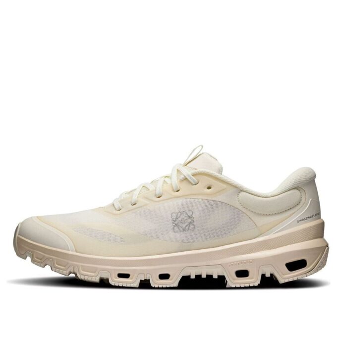On Running x LOEWE Cloudventure 2 «Eierschale»
